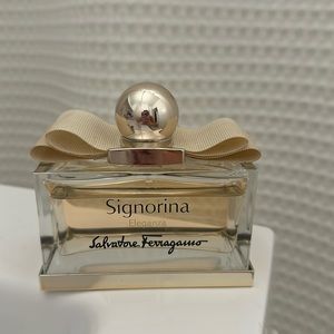 Signorina perfume